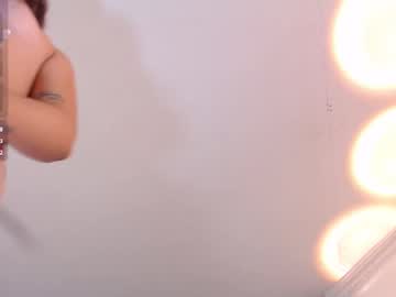 Azaria_W Chaturbate stream image from February 04, 2025
