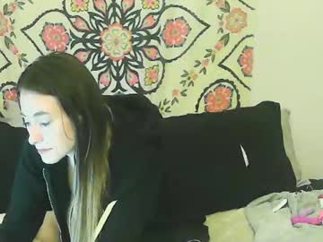 Courtscutekitty Chaturbate stream image from February 04, 2025