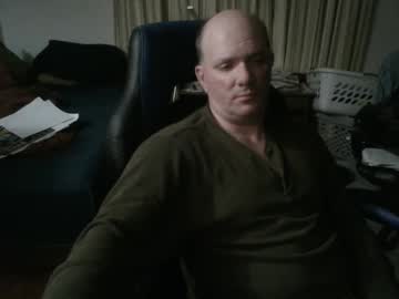 Emsguy1 Chaturbate stream image from February 04, 2025