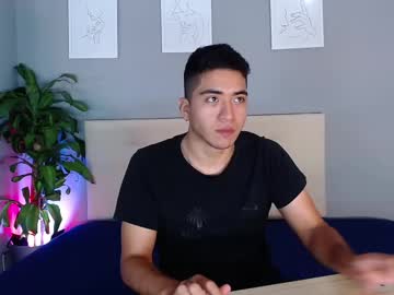 Kamilo_Collim Chaturbate stream image from February 04, 2025