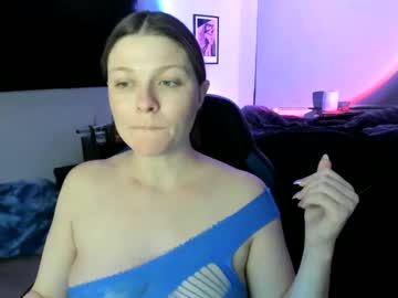 Kitsuneserina77 Chaturbate stream image from February 04, 2025