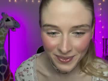 Shadebabe Chaturbate stream image from February 04, 2025