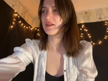 Alexsandrazoomer Chaturbate stream image from February 04, 2025