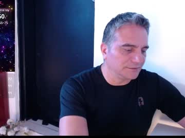 Golden_Punisher Chaturbate stream image from February 04, 2025