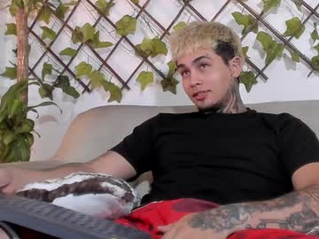 Juan_Alvarez18 Chaturbate stream image from February 04, 2025