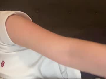Olive_Nextdoor Chaturbate stream image from February 04, 2025
