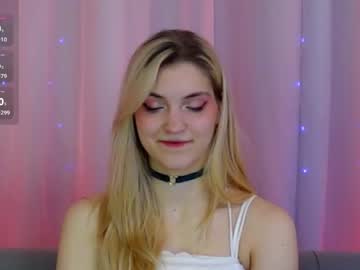 Sarahfoxxxy Chaturbate stream image from February 04, 2025