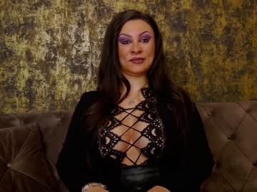 Ambercrost Chaturbate stream image from February 04, 2025