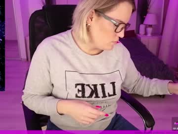 Evashinygirl Chaturbate stream image from February 04, 2025
