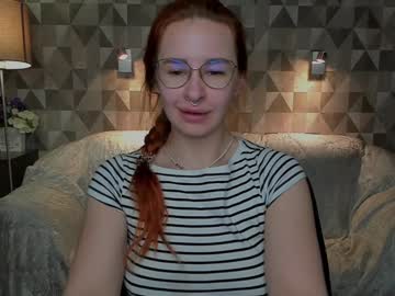 Loramoor Chaturbate stream image from February 04, 2025