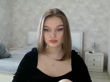 Missmariat Chaturbate stream image from February 04, 2025