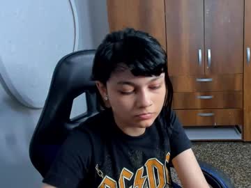 Mrs_Grinch Chaturbate stream image from February 04, 2025