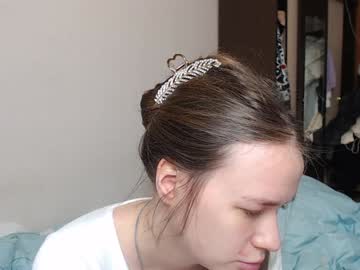 Leila_Bambi Chaturbate stream image from February 04, 2025