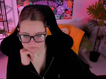 Robinrowe Chaturbate stream image from February 04, 2025