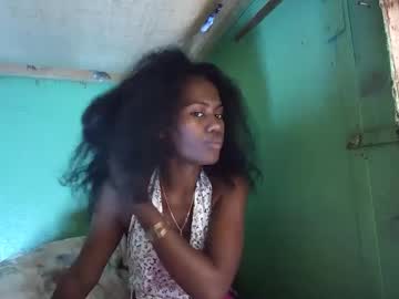 Rosefine0204 Chaturbate stream image from February 04, 2025