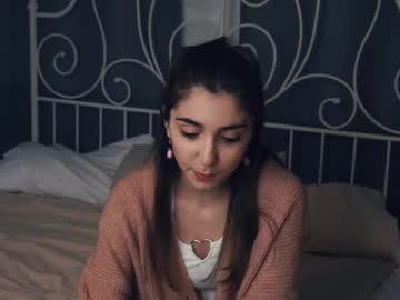 Edythbrenton Chaturbate stream image from February 04, 2025