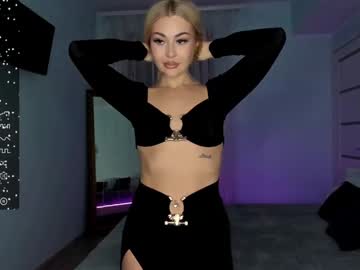 Adeleroberts Chaturbate stream image from February 04, 2025