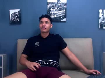 Donovanbrooks Chaturbate stream image from February 04, 2025