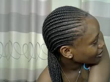 Fine_Queen12 Chaturbate stream image from February 04, 2025