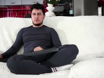Frankhairy Chaturbate stream image from February 04, 2025