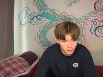 Kero180 Chaturbate stream image from February 04, 2025