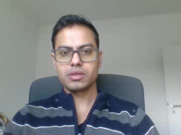 Sharmamanxyz Chaturbate stream image from February 04, 2025