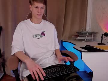Timothy_Brown Chaturbate stream image from February 04, 2025