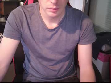 Zyriosben Chaturbate stream image from February 04, 2025
