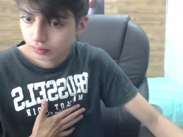 Jhoellx Chaturbate stream image from February 04, 2025
