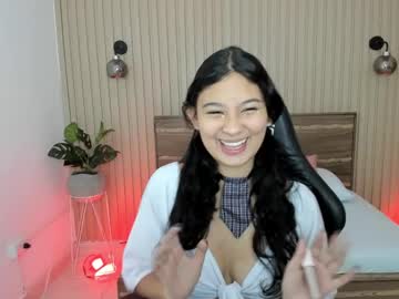 Melody_Flowers Chaturbate stream image from February 04, 2025