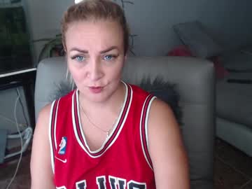 Adrianapdes Chaturbate stream image from February 04, 2025