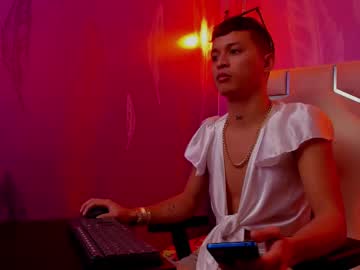 Emiliano_Jhomson Chaturbate stream image from February 04, 2025