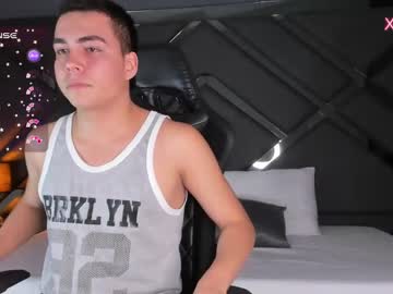 Justindrix Chaturbate stream image from February 04, 2025