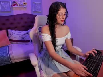 _Lunitaa Chaturbate stream image from February 04, 2025