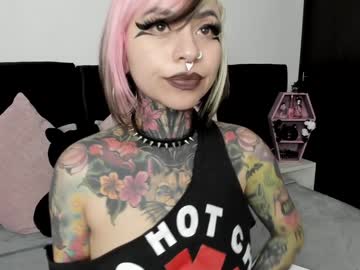 Nikkiramone Chaturbate stream image from February 04, 2025