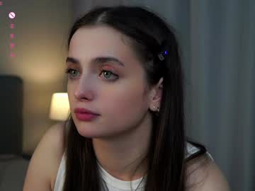 Elviablowe Chaturbate stream image from February 04, 2025