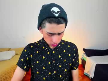 Steve_Gray Chaturbate stream image from February 04, 2025