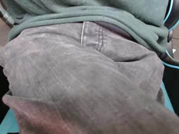 Tomalzon Chaturbate stream image from February 04, 2025
