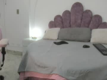 Your_Lady_Milf Chaturbate stream image from February 04, 2025