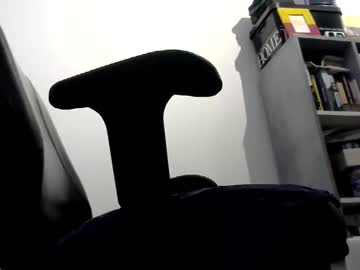 Doubleyb Chaturbate stream image from February 04, 2025