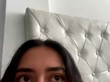 Sexy_Foxx_ Chaturbate stream image from February 04, 2025