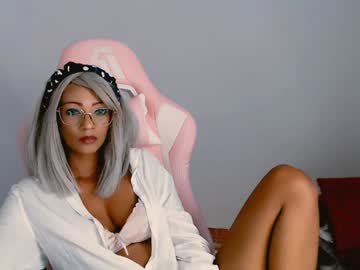 Abby_Liu Chaturbate stream image from February 04, 2025