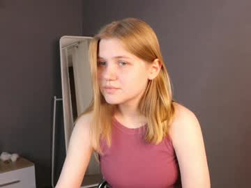 Gayfarwell Chaturbate stream image from February 04, 2025