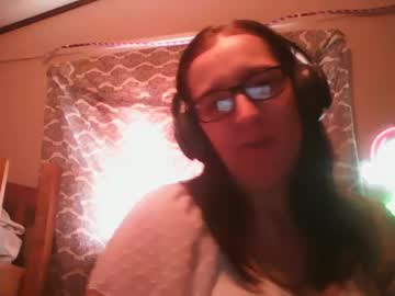 Truckerswifetobe Chaturbate stream image from February 04, 2025