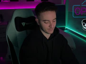 Huge_Jack01 Chaturbate stream image from February 04, 2025
