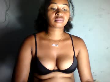 Angela0112 Chaturbate stream image from February 04, 2025