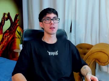 Etham_Wolf Chaturbate stream image from February 04, 2025