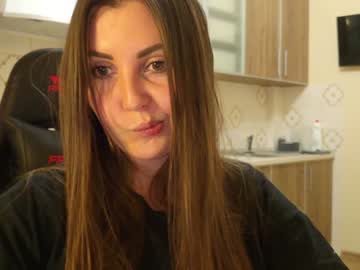 Masha_Queen Chaturbate stream image from February 04, 2025
