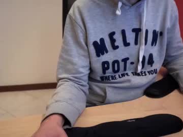 Riccardofortis Chaturbate stream image from February 04, 2025