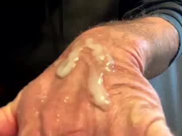 1hunglo4u2 Chaturbate stream image from February 04, 2025